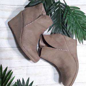 Tan Rampage Booties